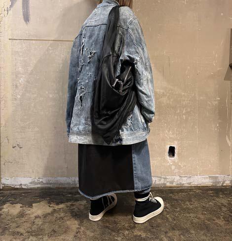 【M.U.L. 2026.3】DRAPE SHOULDER - BLACK WASHED - Champdelarose