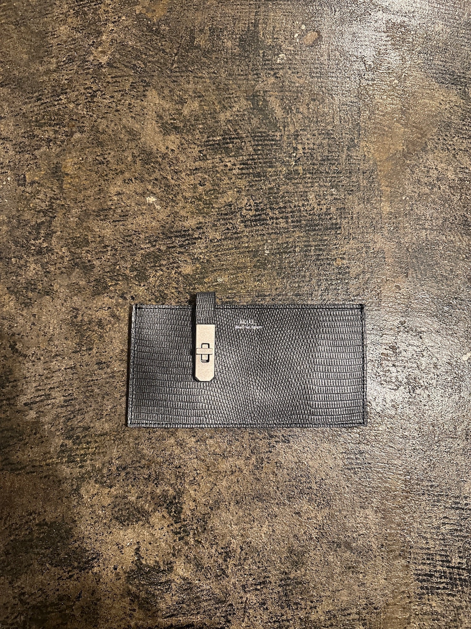 【M.U.L. 2026.3】FLAT LONG WALLET - BLACK SILVER COATING - Champdelarose