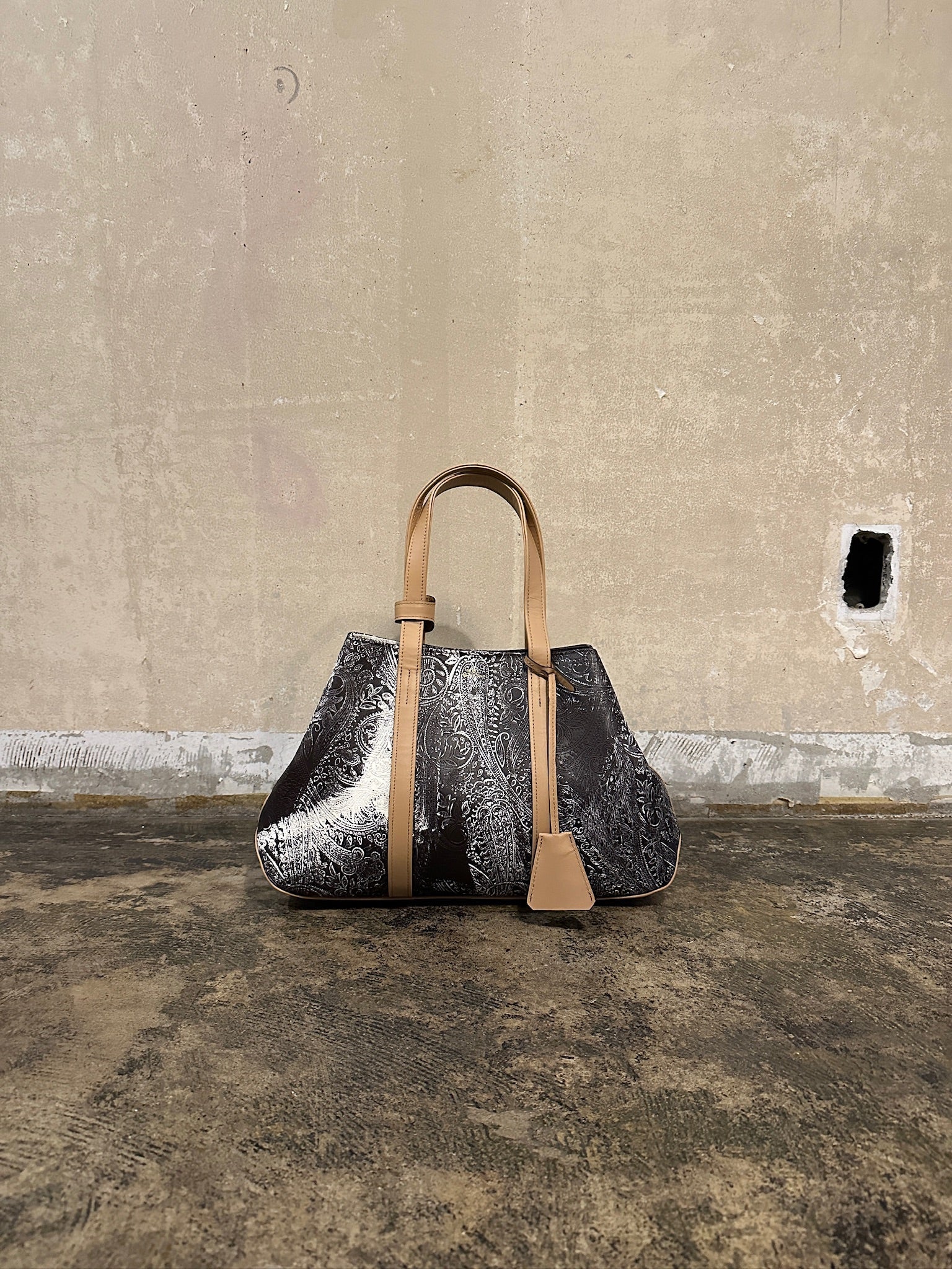 【M.U.L. 2026.3】MINIMAL TOTE S - VINTAGE COGNAC BROWN - Champdelarose