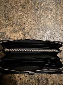 【M.U.L. 2026.3】ROUND LONG WALLET - BLACK SILVER COATING - Champdelarose