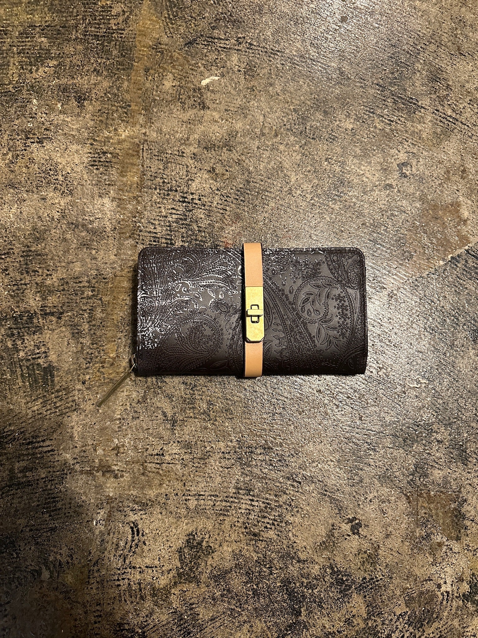 【M.U.L. 2026.3】ROUND LONG WALLET - VINTAGE COGNAC BROWN - Champdelarose