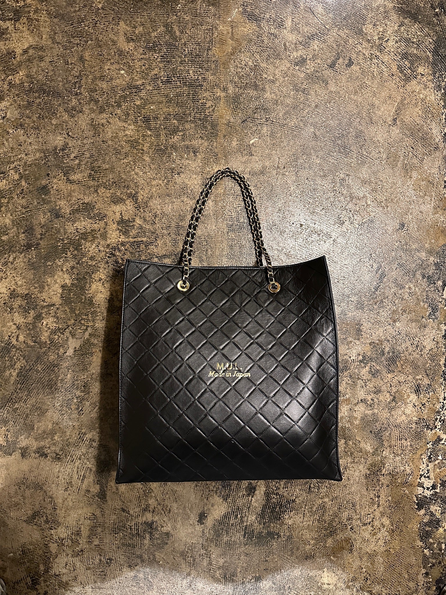 【M.U.L. 2026.3】SHOPPER 40 - BLACK QUILTING EMBOSS SERIES - Champdelarose