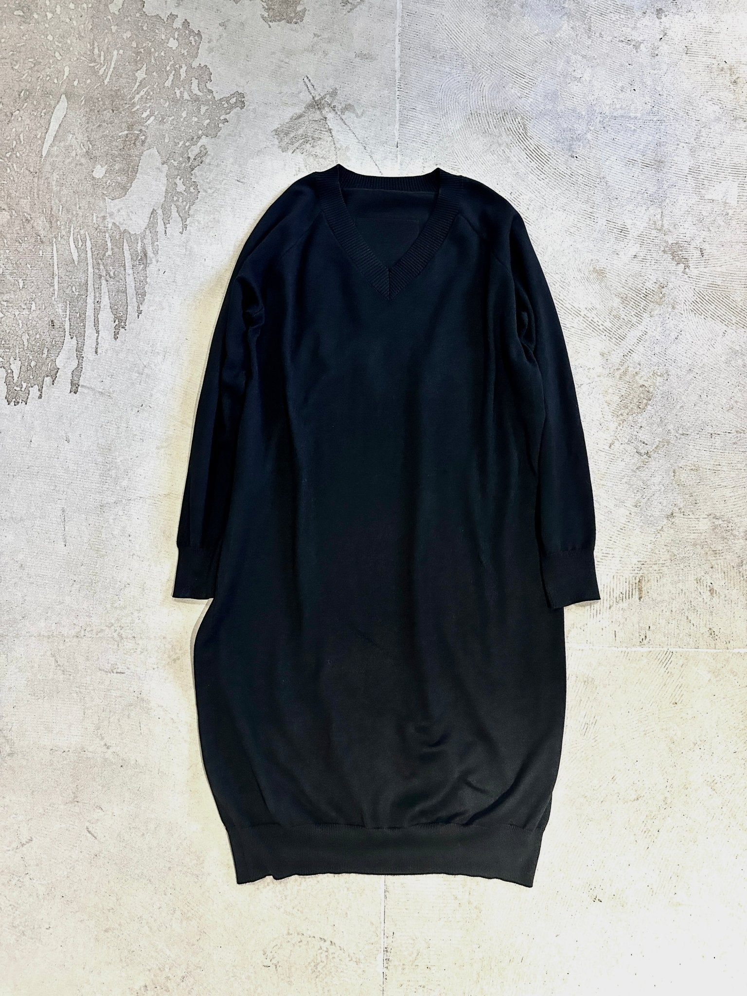 【M.U.L. Apparel Collection】FINE GAUGE V - NECK LONG KNIT - Champdelarose
