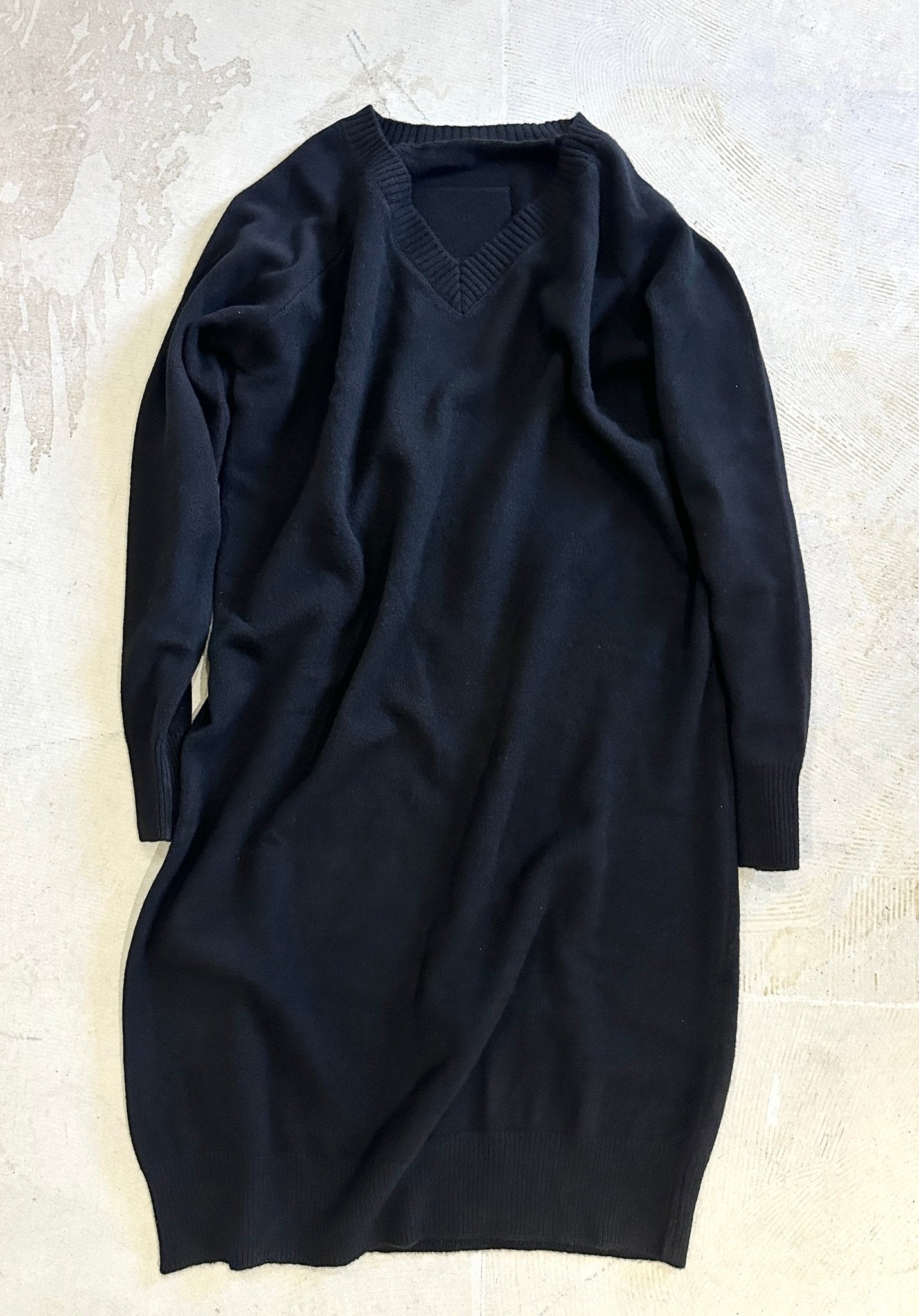 【M.U.L. Apparel Collection】LOW GAUGE V - NECK LONG KNIT - Champdelarose