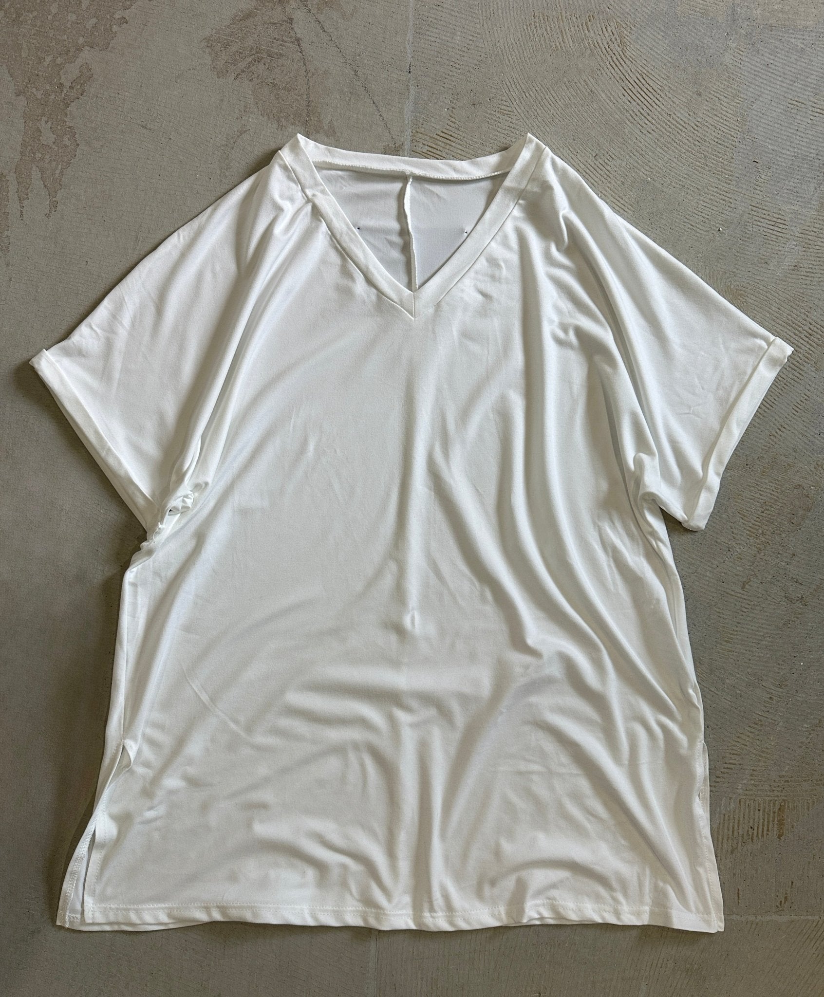 【M.U.L. Apparel Collection】V - NECK CUTSEW - Champdelarose