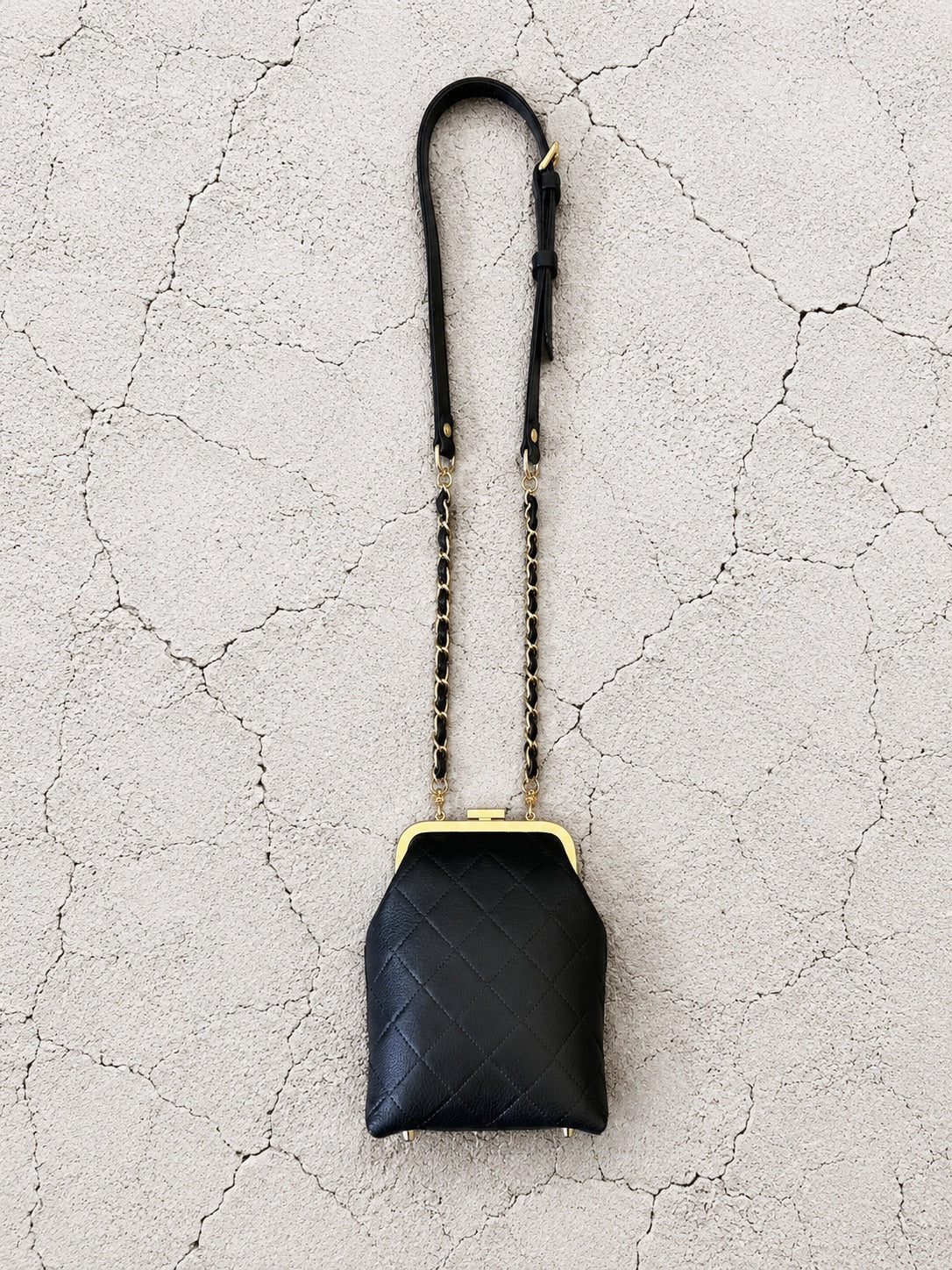 【M.U.L GAMAGUCHI】GAMAGUCHI DOUBLE SHOULDER - Black キルティング型押し - Champdelarose