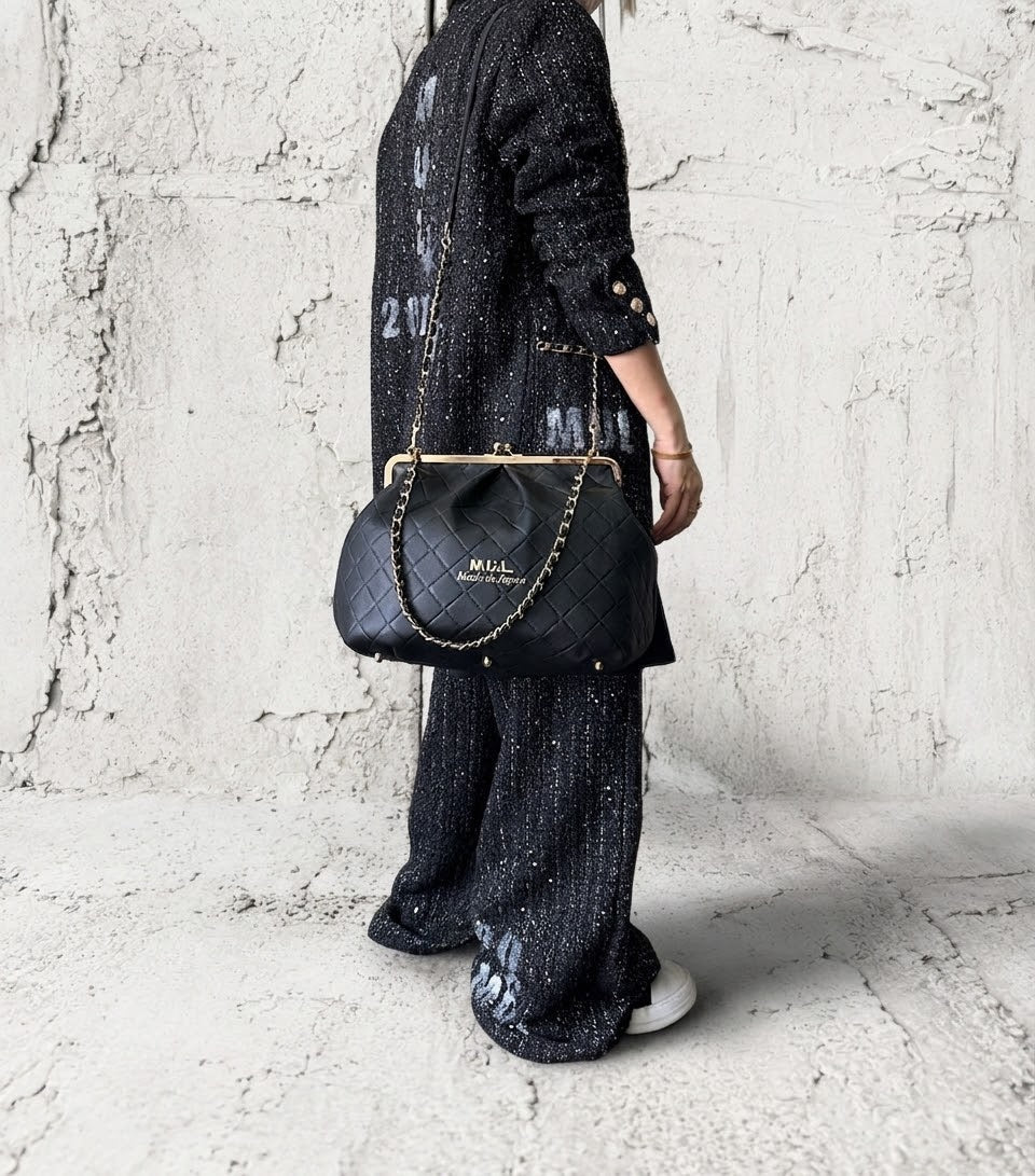 【M.U.L GAMAGUCHI】GAMAGUCHI GATHER 2WAY SHOULDER - Black キルティング型押し - Champdelarose