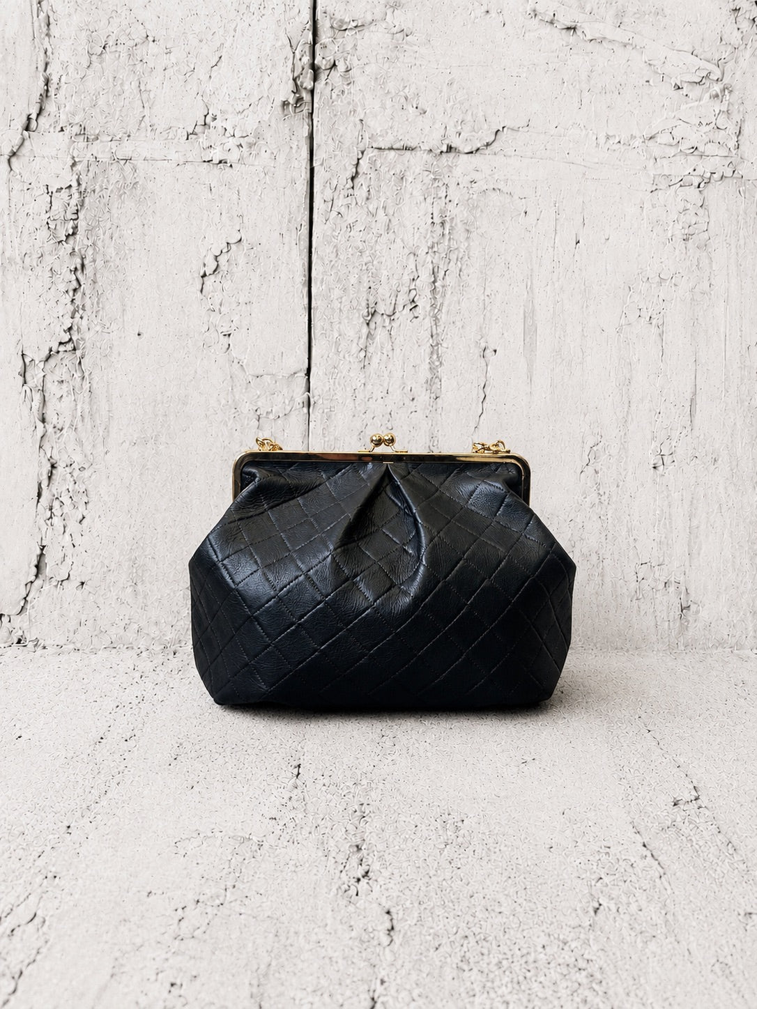 【M.U.L GAMAGUCHI】GAMAGUCHI GATHER 2WAY SHOULDER - Black キルティング型押し - Champdelarose