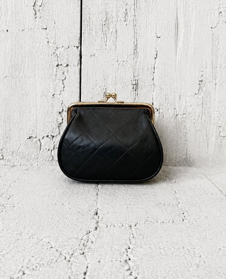 【M.U.L GAMAGUCHI】GAMAGUCHI POUCH M - Black キルティング型押し - Champdelarose