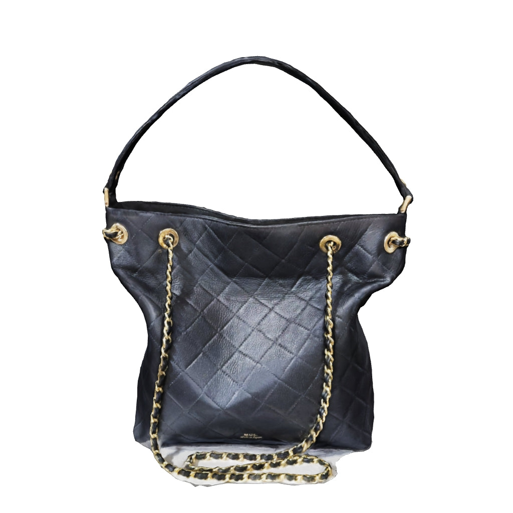 【M.U.L. 2026.3】DRAPECHAIN ONE HANDLE BAG - BLACK QUILTING EMBOSS SERIES ...