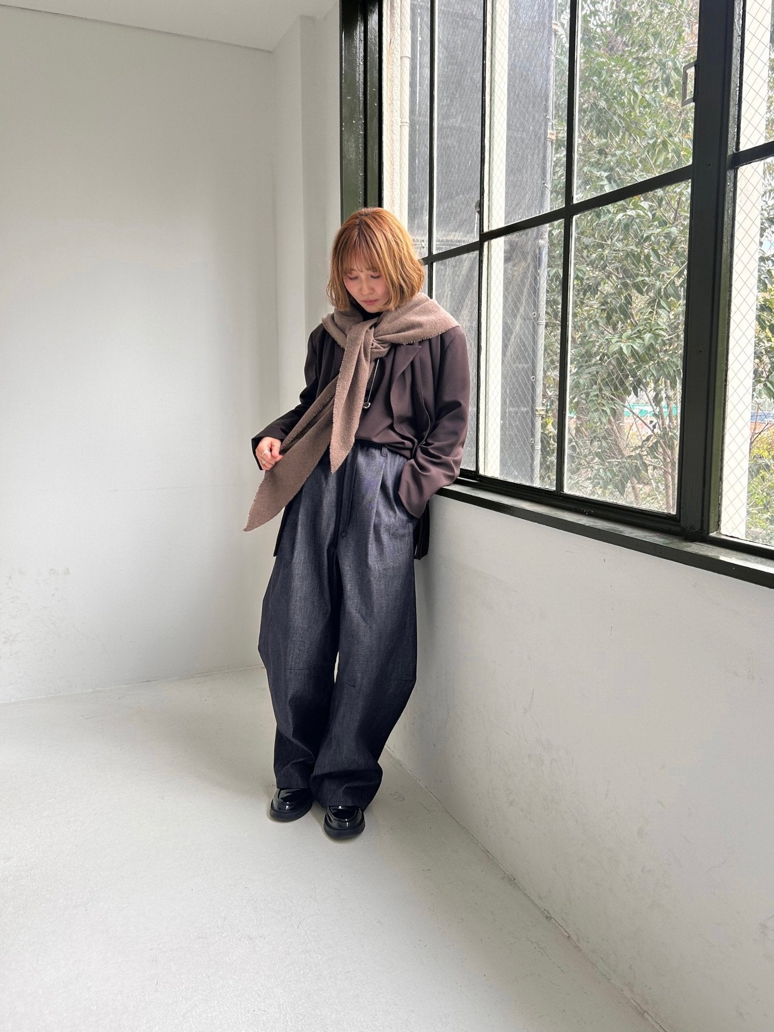 【PRIORITY 2026 Autumn】カーヴィーデニムパンツ - Champdelarose