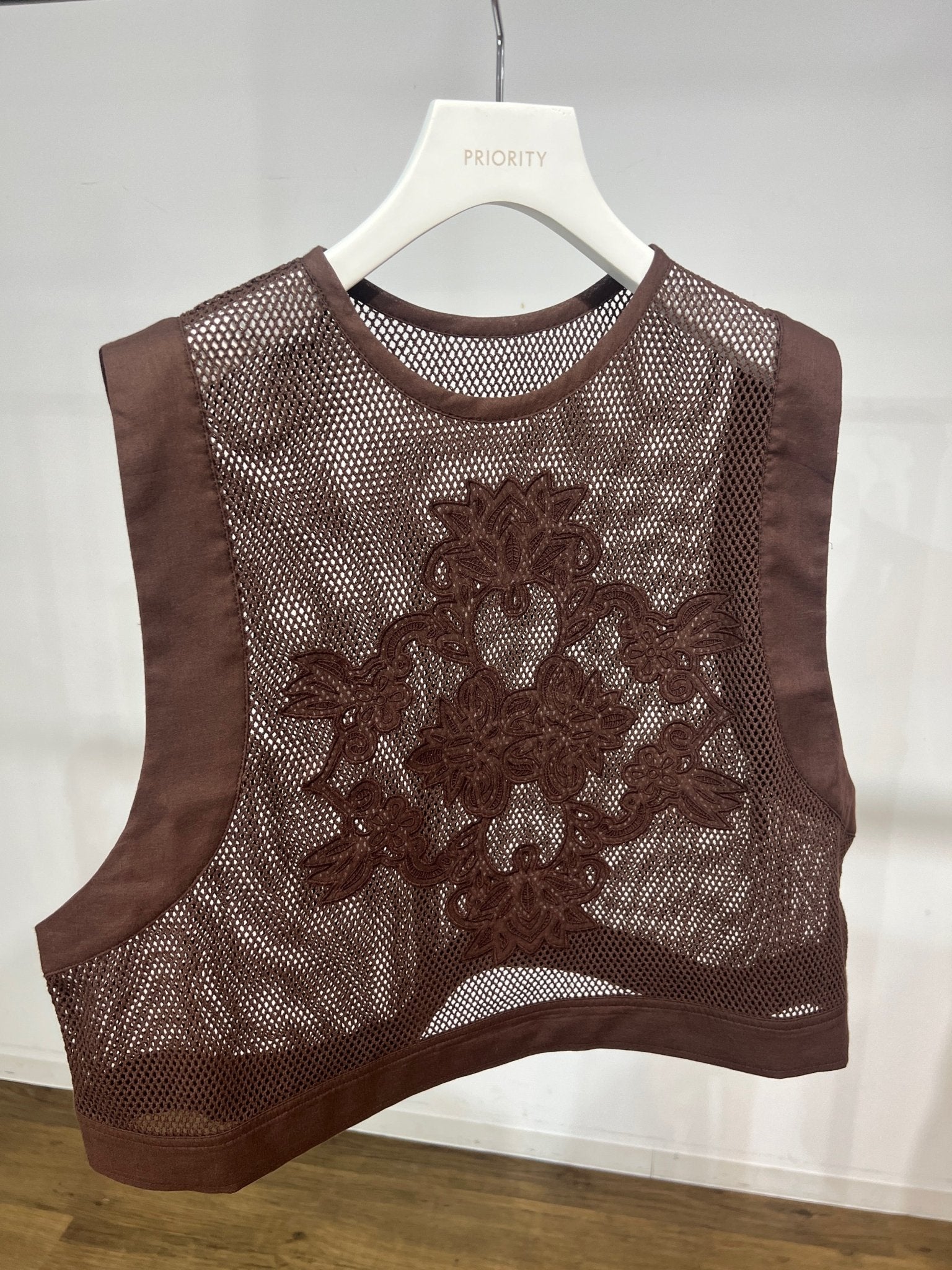 【PRIORITY 2026 late summer】アイレットレースメッシュタンク - Champdelarose