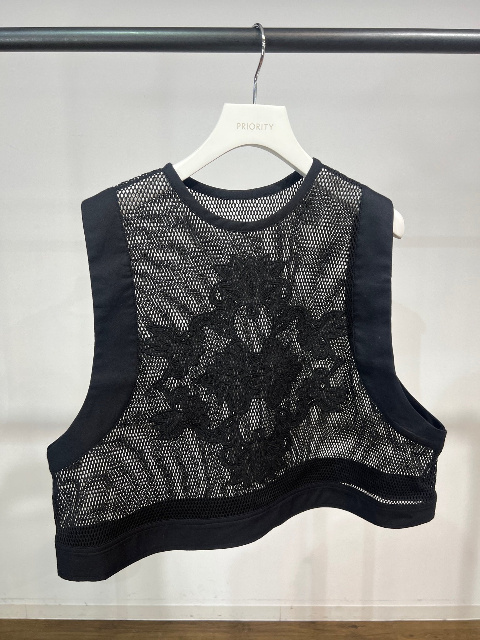 【PRIORITY 2026 late summer】アイレットレースメッシュタンク - Champdelarose