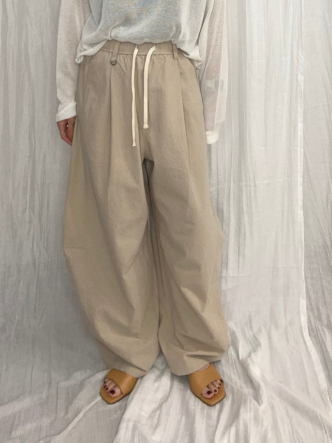 【PRIORITY 2026 late summer】カーヴィパンツ - Champdelarose