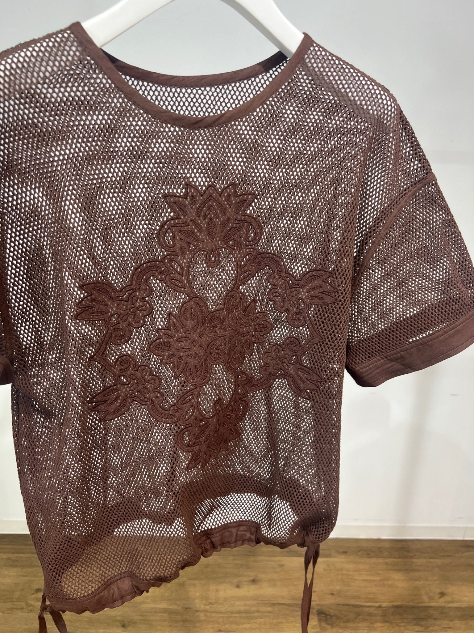 【PRIORITY 2026 late summer】アイレットレースメッシュT - Champdelarose
