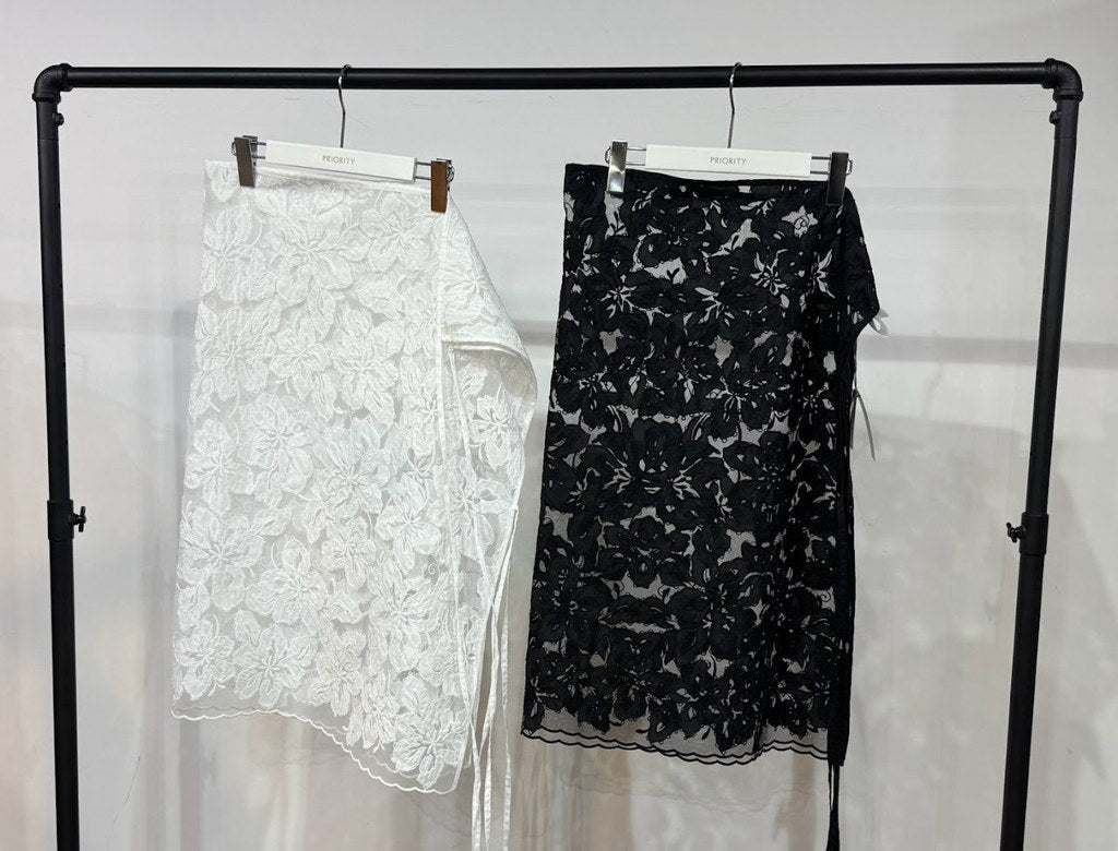 【PRIORITY 2027 SPRING】ケミカルレースラップスカート - 2月中旬頃発送 - Champdelarose