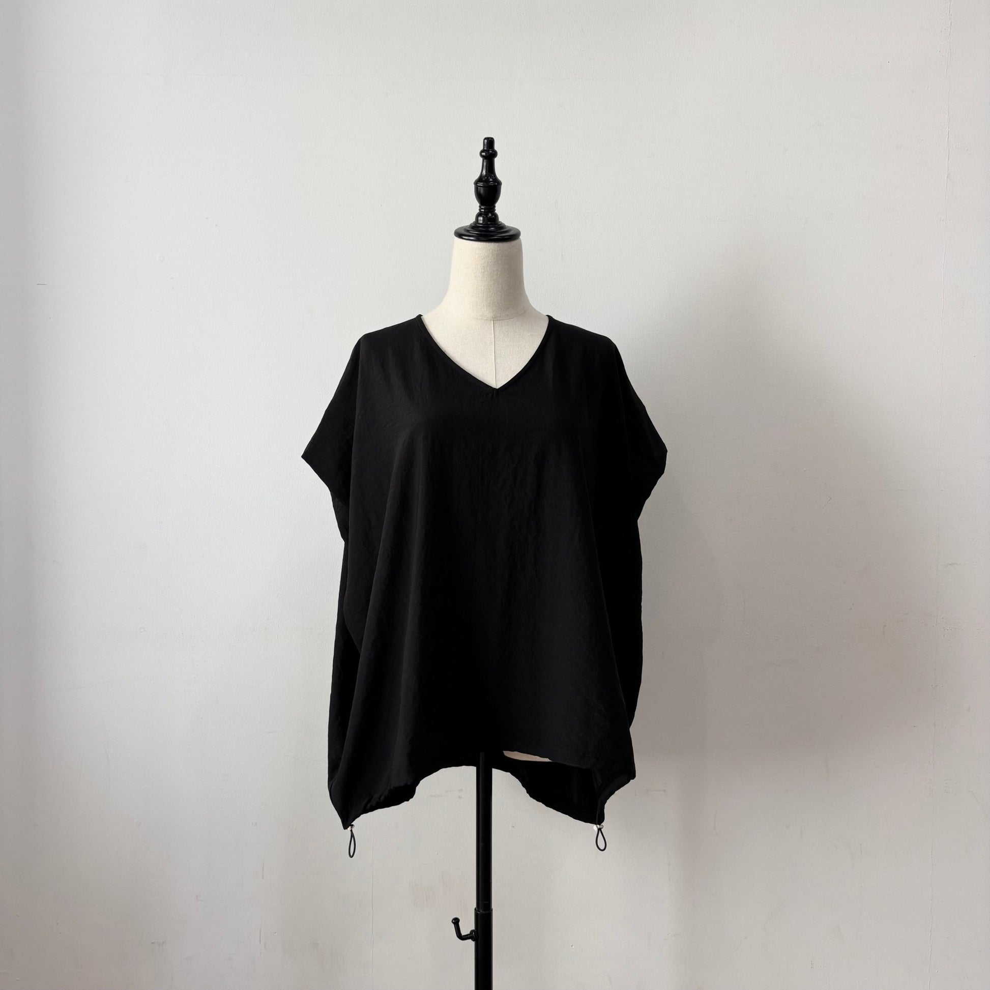 【siro de labonte 2026 spring＆summer】hightwist smooth Vneck tucksleeve pullover - Champdelarose