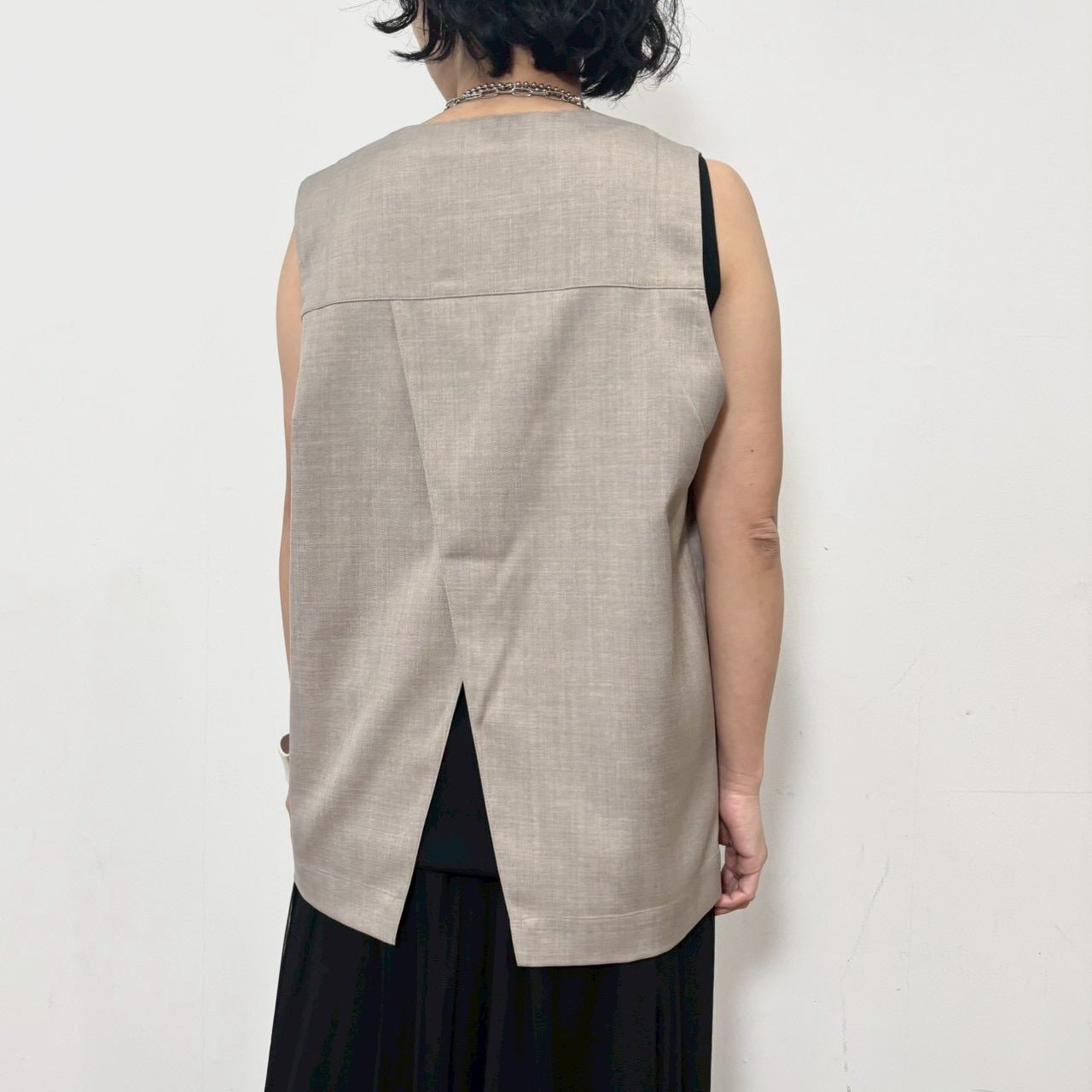 【siro de labonte 2026 SS vol.2】backslit vest - Champdelarose