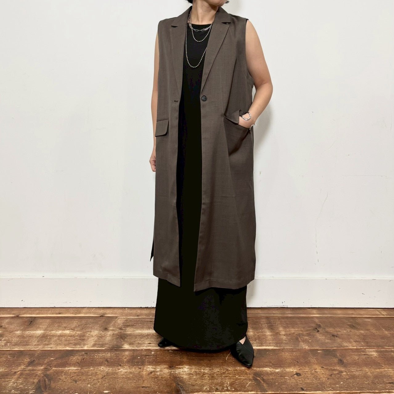 【siro de labonte 2026 SS vol.2】linen like twill long gilet - Champdelarose