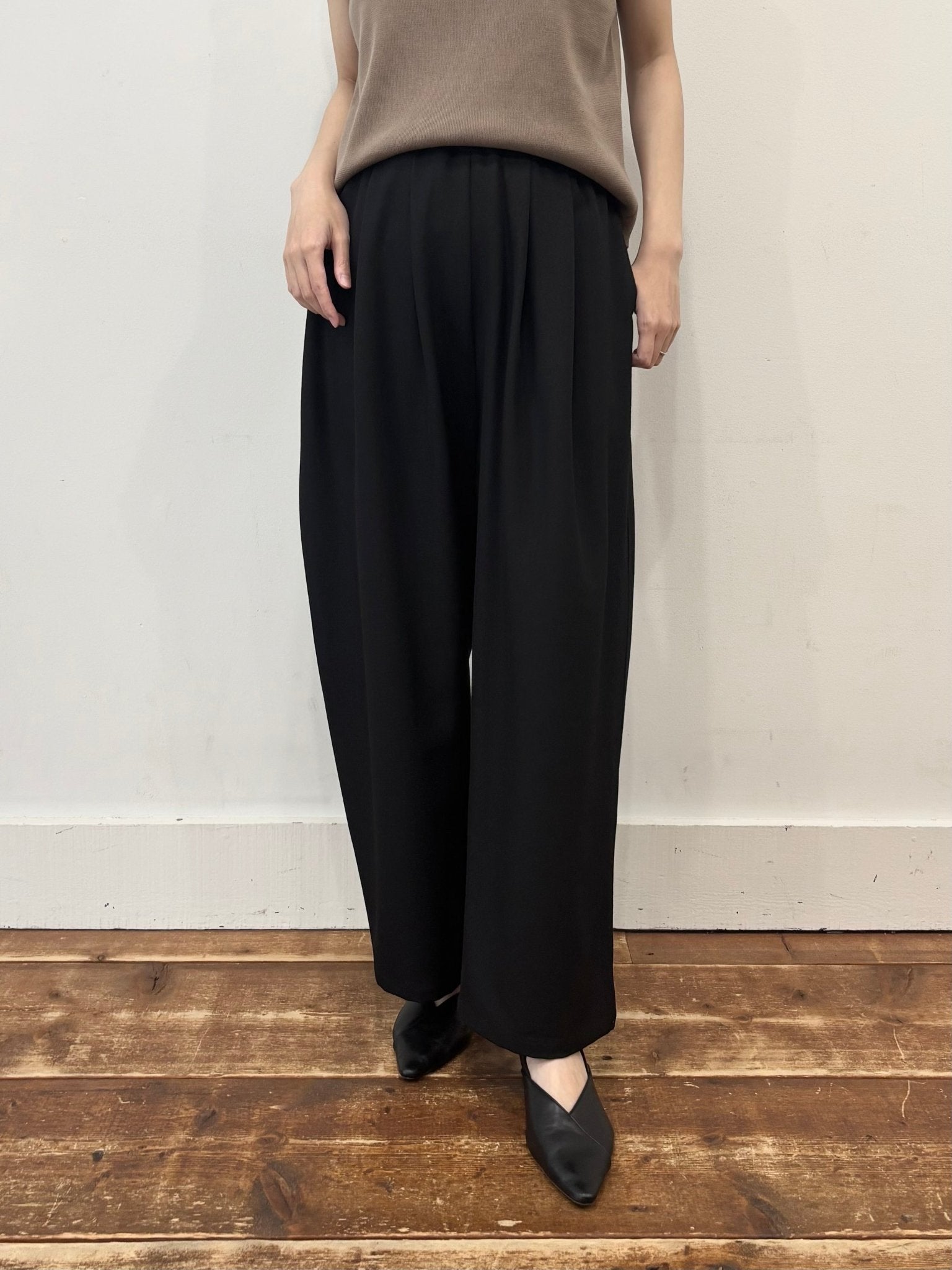 【siro de labonte 】stretch twill tuck easy pants - Champdelarose