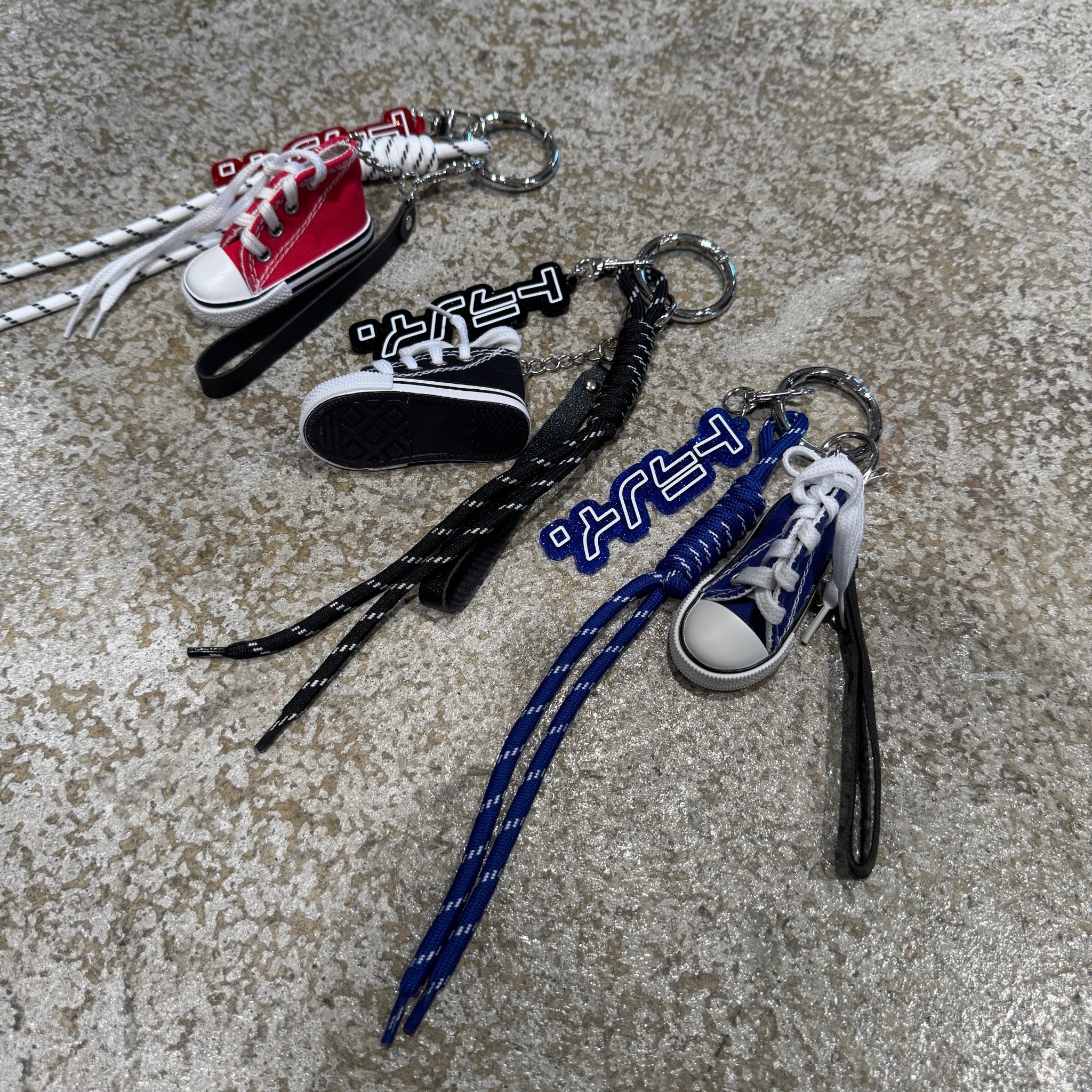 【TRANOI.】sneaker charm - Champdelarose