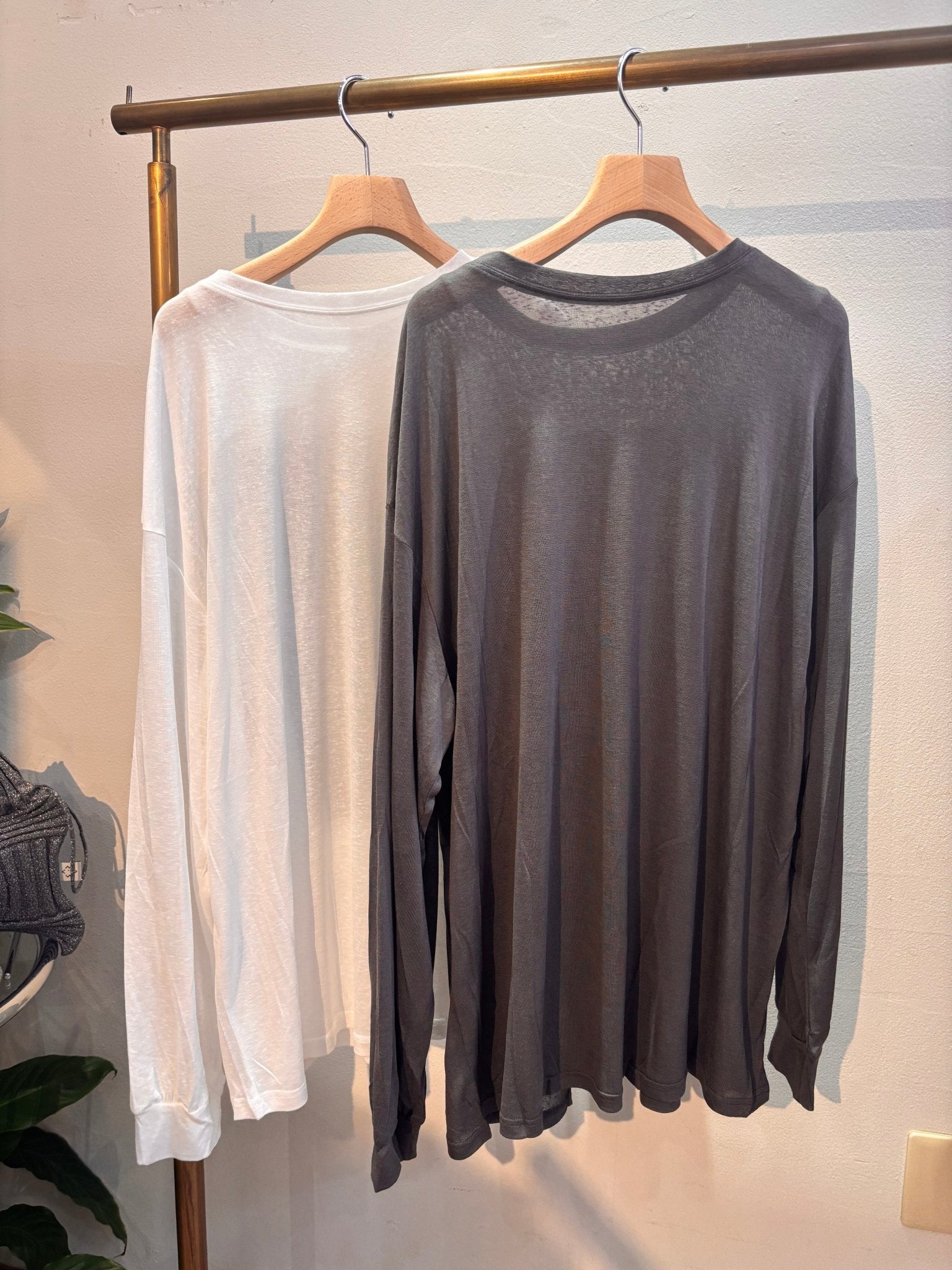 【WHYTO.】2way sheer print long tee - Champdelarose