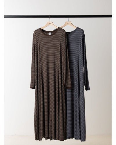【YENN 2026 PRE - FALL COLECTION】JERSEY FLARE DRESS - Champdelarose