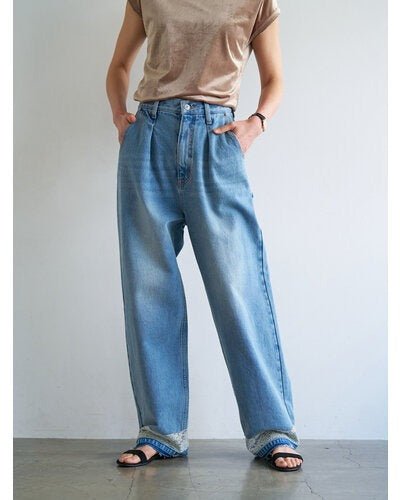 【YENN 2026 PRE - FALL COLECTION】LACE HEM TUCK DENIM - Champdelarose