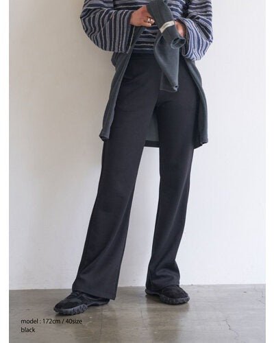 【YENN 2026 PRE - FALL COLECTION】W JERSEY FLARE PT - Champdelarose