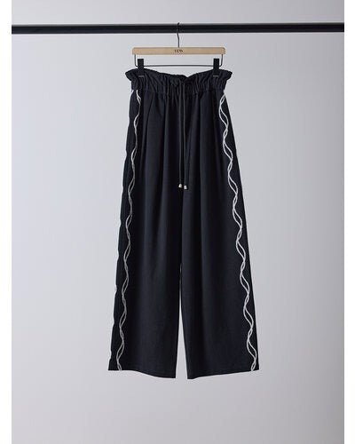 【YENN 2026 SPRING】CODE EMBRO PANTS - Champdelarose