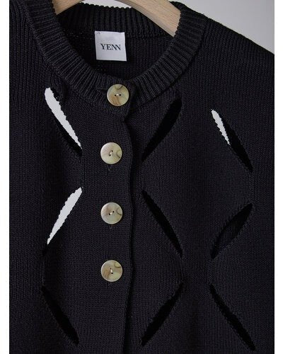 【YENN 2026 SPRING】CUT OUT PATTERN VEST - Champdelarose