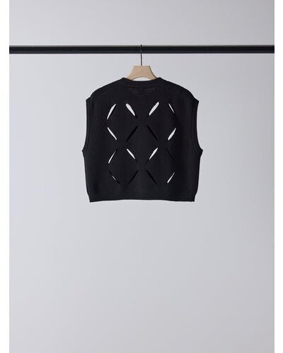 【YENN 2026 SPRING】CUT OUT PATTERN VEST - Champdelarose