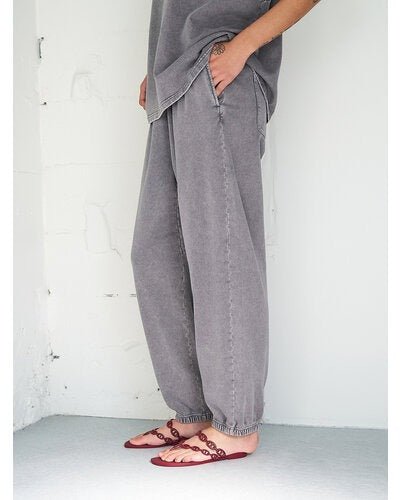 【YENN 2026 SUMMER COLLECTION】ACID DYE SWEATPANTS - Champdelarose
