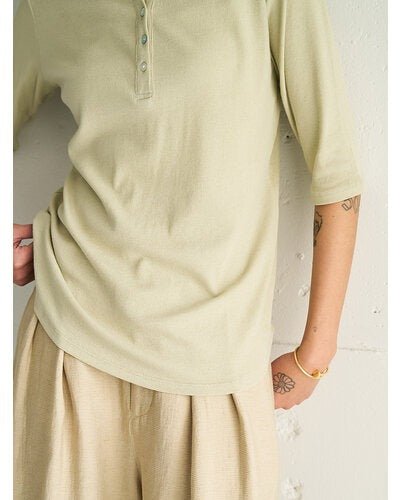 【YENN 2026 SUMMER COLLECTION】HENRY NECK TEE - Champdelarose