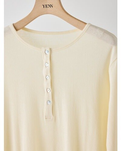 【YENN 2026 SUMMER COLLECTION】HENRY NECK TEE - Champdelarose