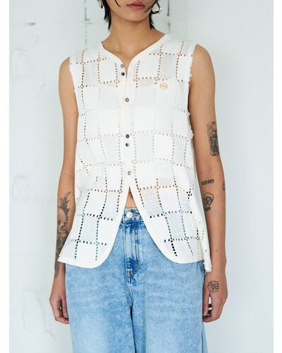 【YENN 2026 SUMMER COLLECTION】SLEEVELESS LACE TOP - Champdelarose