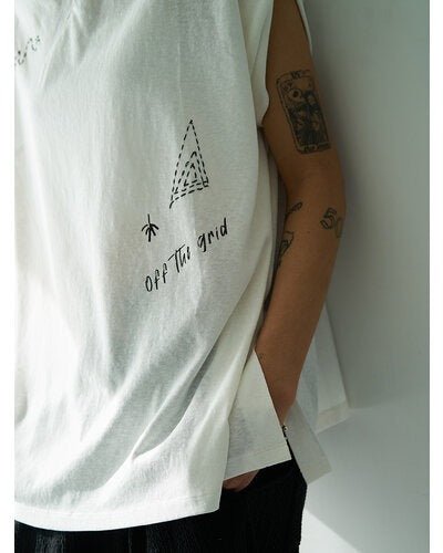 【YENN 2026 SUMMER COLLECTION】TWIST PRINT TEE - Champdelarose