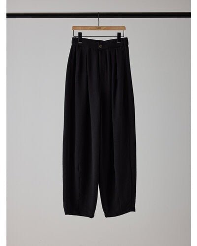 【YENN 2026 SUMMER COLLECTION】VOLUME CURVE PANTS - Champdelarose